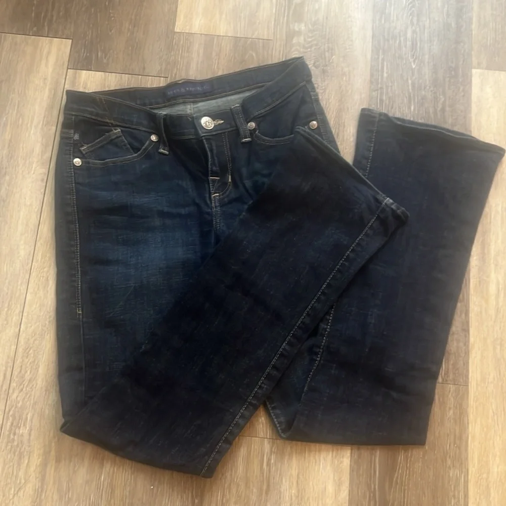 Rock & Republic dark bootcut slimming size 8 jeans clean cut sparkle rhinestone